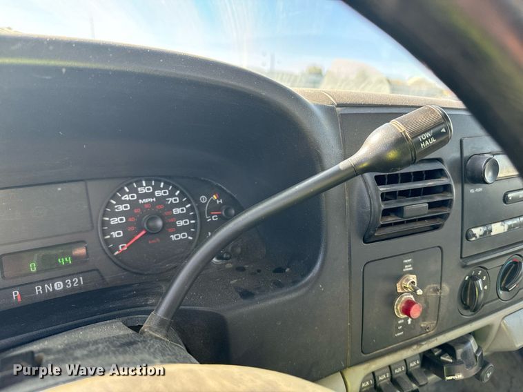 image for item YA0093 2006 Ford F450 Super Duty XL dump truck