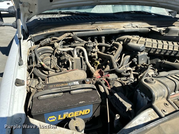 image for item YA0093 2006 Ford F450 Super Duty XL dump truck