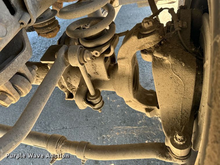 image for item YA0093 2006 Ford F450 Super Duty XL dump truck