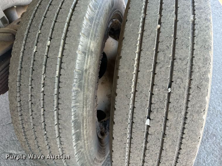 image for item YA0093 2006 Ford F450 Super Duty XL dump truck