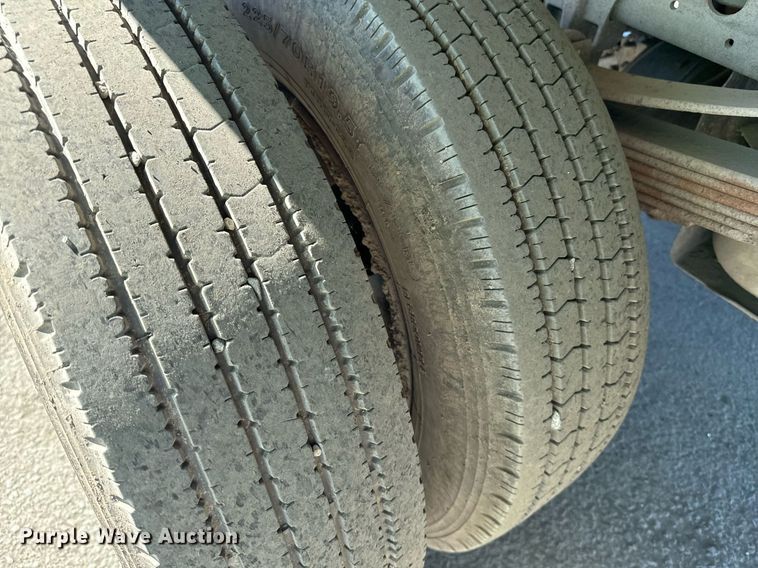 image for item YA0093 2006 Ford F450 Super Duty XL dump truck