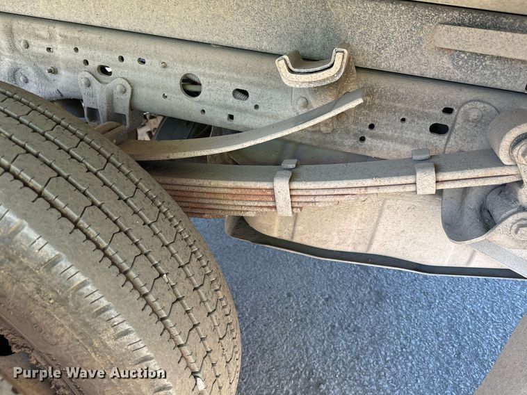 image for item YA0093 2006 Ford F450 Super Duty XL dump truck