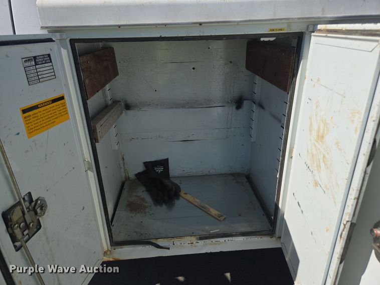 image for item YA0094 2011 Ford F450 Super Duty XL utility / service truck