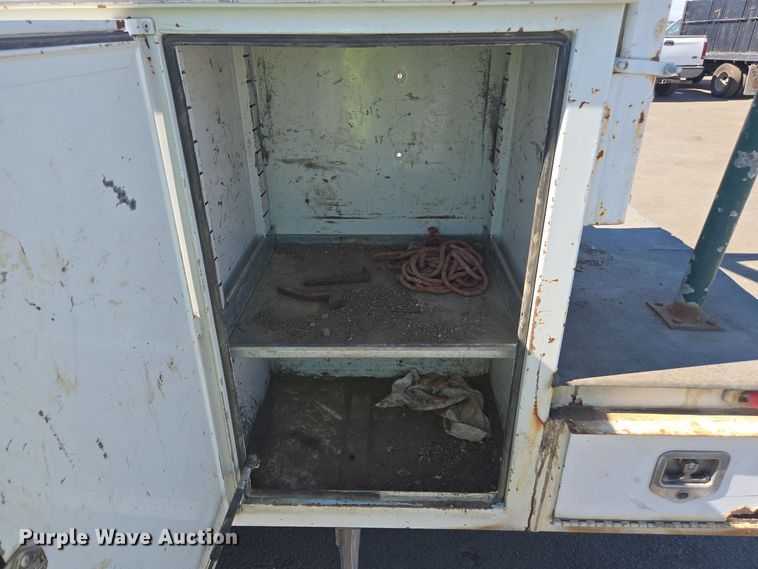 image for item YA0094 2011 Ford F450 Super Duty XL utility / service truck