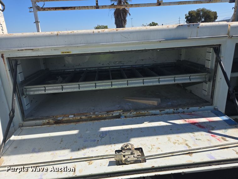 image for item YA0094 2011 Ford F450 Super Duty XL utility / service truck