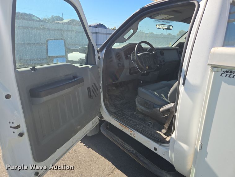 image for item YA0094 2011 Ford F450 Super Duty XL utility / service truck