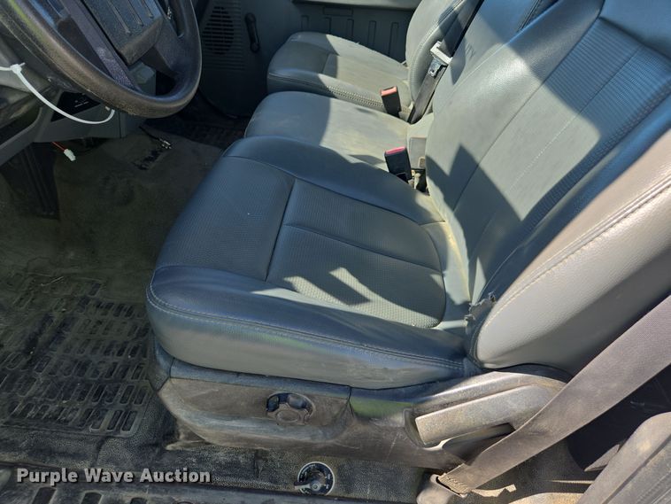 image for item YA0094 2011 Ford F450 Super Duty XL utility / service truck