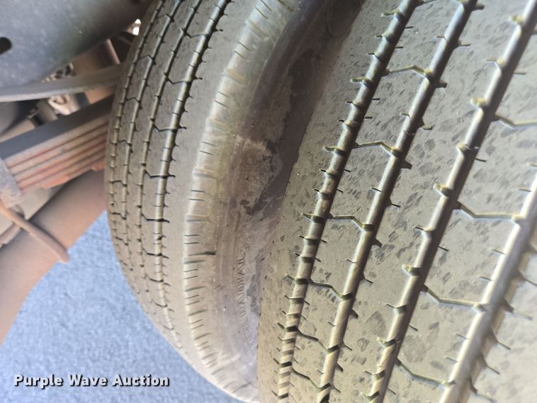 image for item YA0094 2011 Ford F450 Super Duty XL utility / service truck