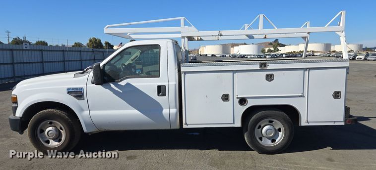 image for item YA0096 2009 Ford F250 Super Duty XL utility bed pickup truck