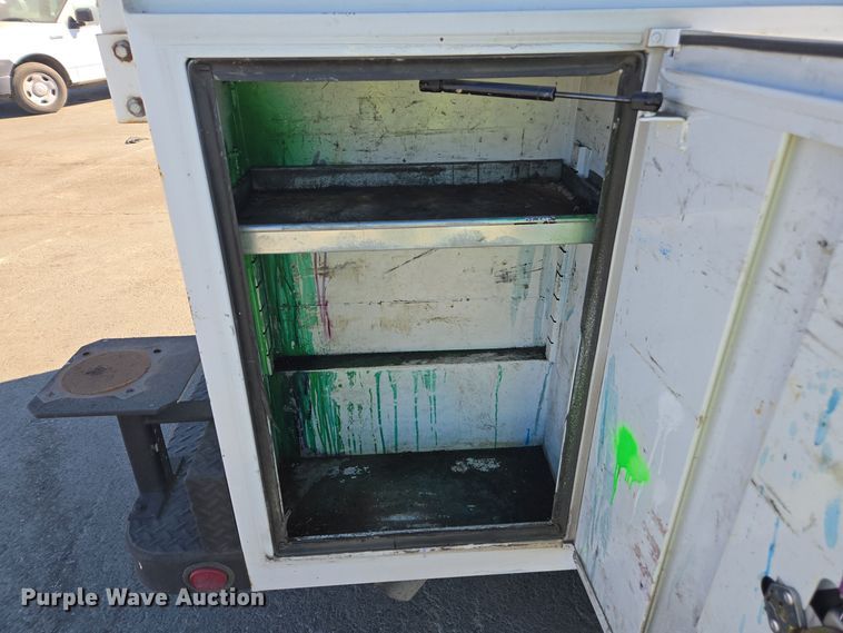 image for item YA0096 2009 Ford F250 Super Duty XL utility bed pickup truck