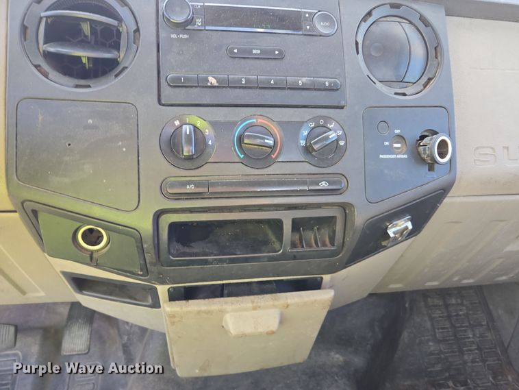 image for item YA0096 2009 Ford F250 Super Duty XL utility bed pickup truck