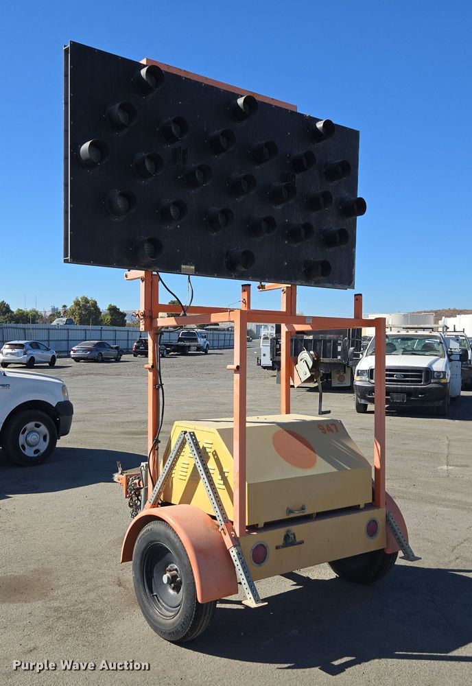 image for item YA0099 2002 Terex arrow board trailer