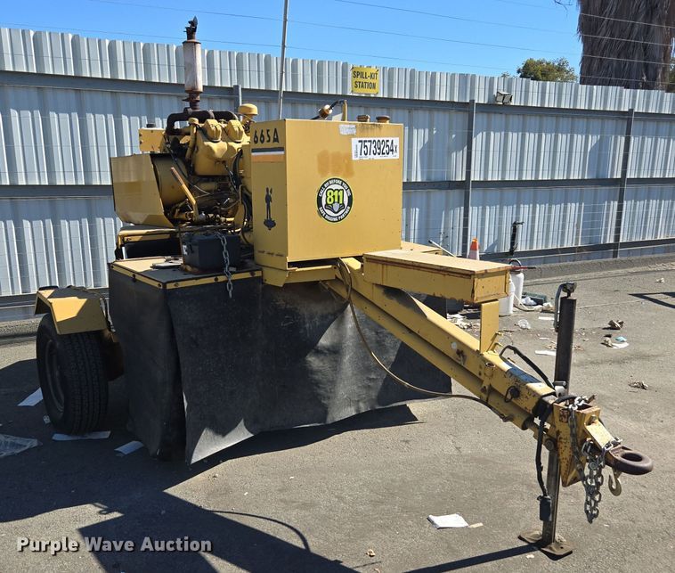 image for item YA0100 1990 Vermeer 665A stump grinder