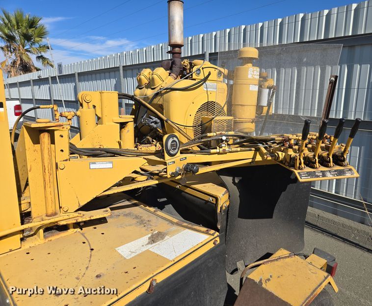 image for item YA0100 1990 Vermeer 665A stump grinder