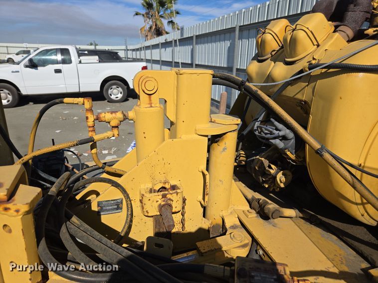 image for item YA0100 1990 Vermeer 665A stump grinder