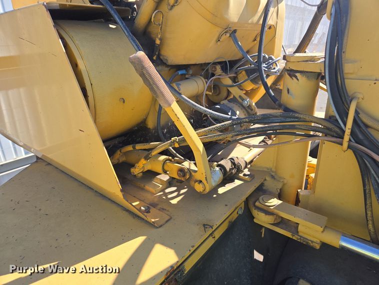 image for item YA0100 1990 Vermeer 665A stump grinder