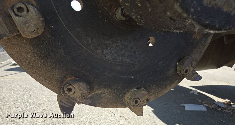 image for item YA0100 1990 Vermeer 665A stump grinder