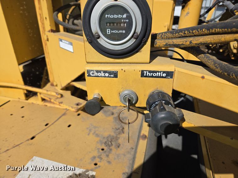 image for item YA0100 1990 Vermeer 665A stump grinder