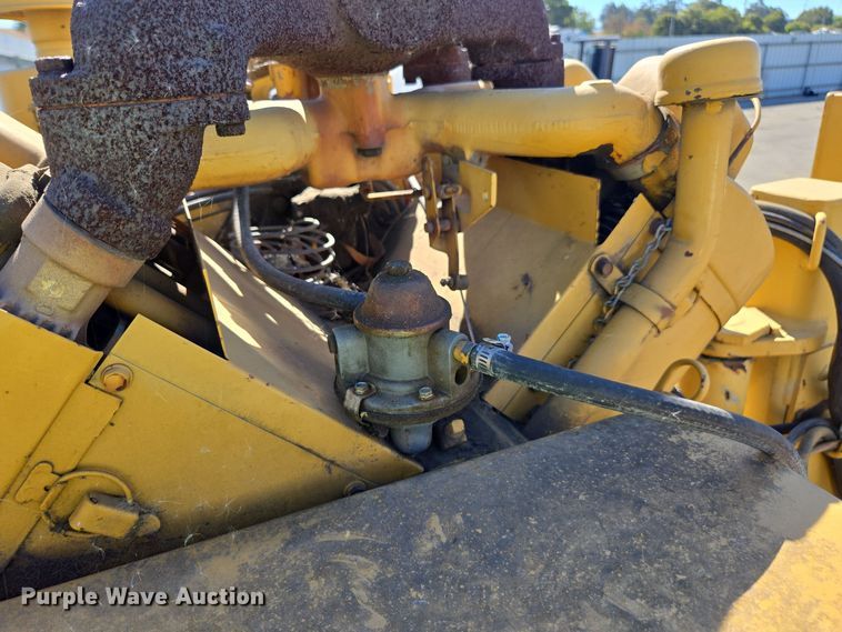 image for item YA0100 1990 Vermeer 665A stump grinder