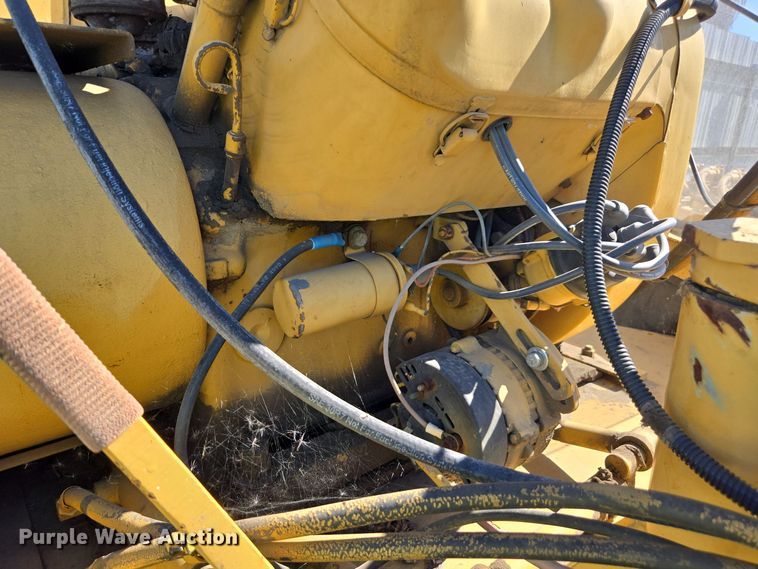 image for item YA0100 1990 Vermeer 665A stump grinder