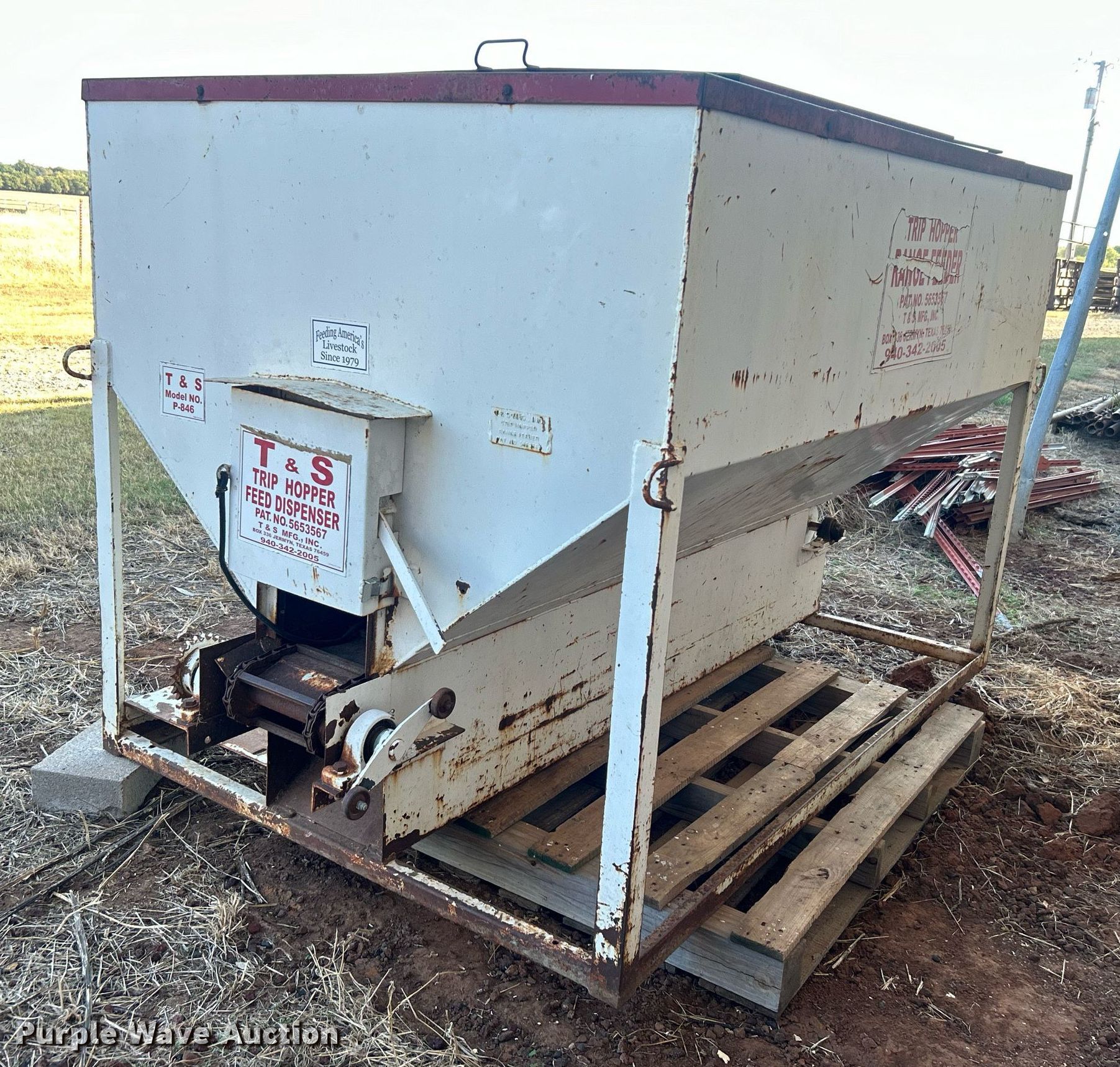 T & S Trip Hopper Feed Dispenser cake feeder in Stillwater, OK Item