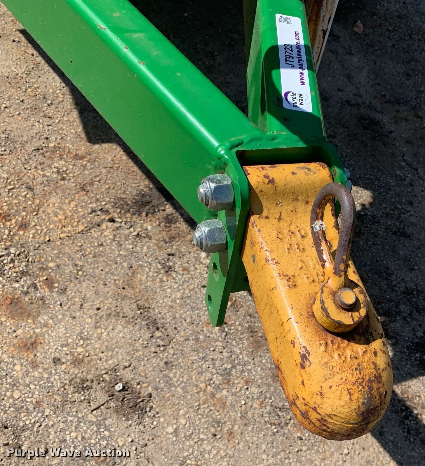 Rozell turf sprayer in Tyler, TX Item JT9723 for sale Purple Wave