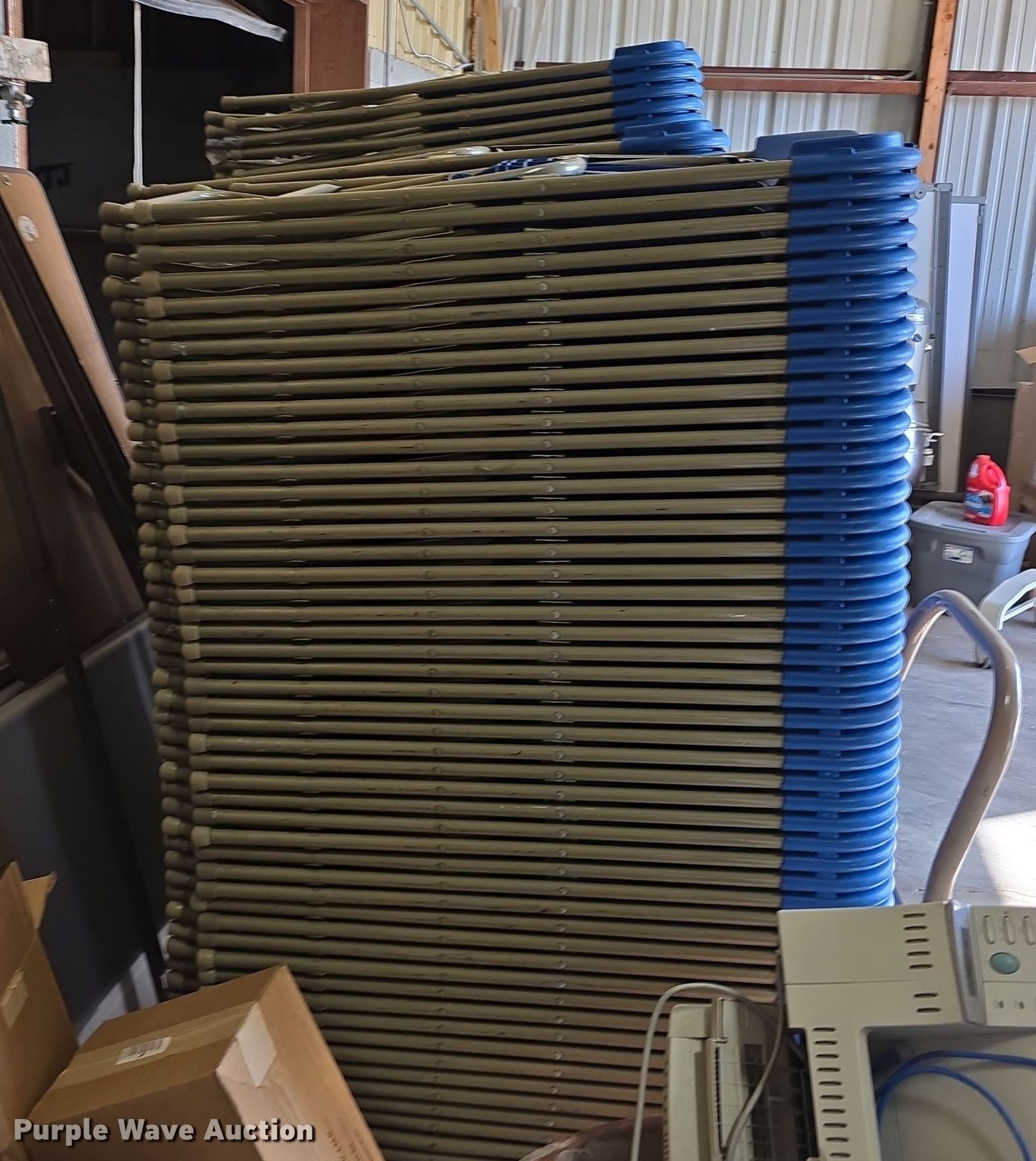 Furniture in Horton, KS Item LW9950 for sale Purple Wave