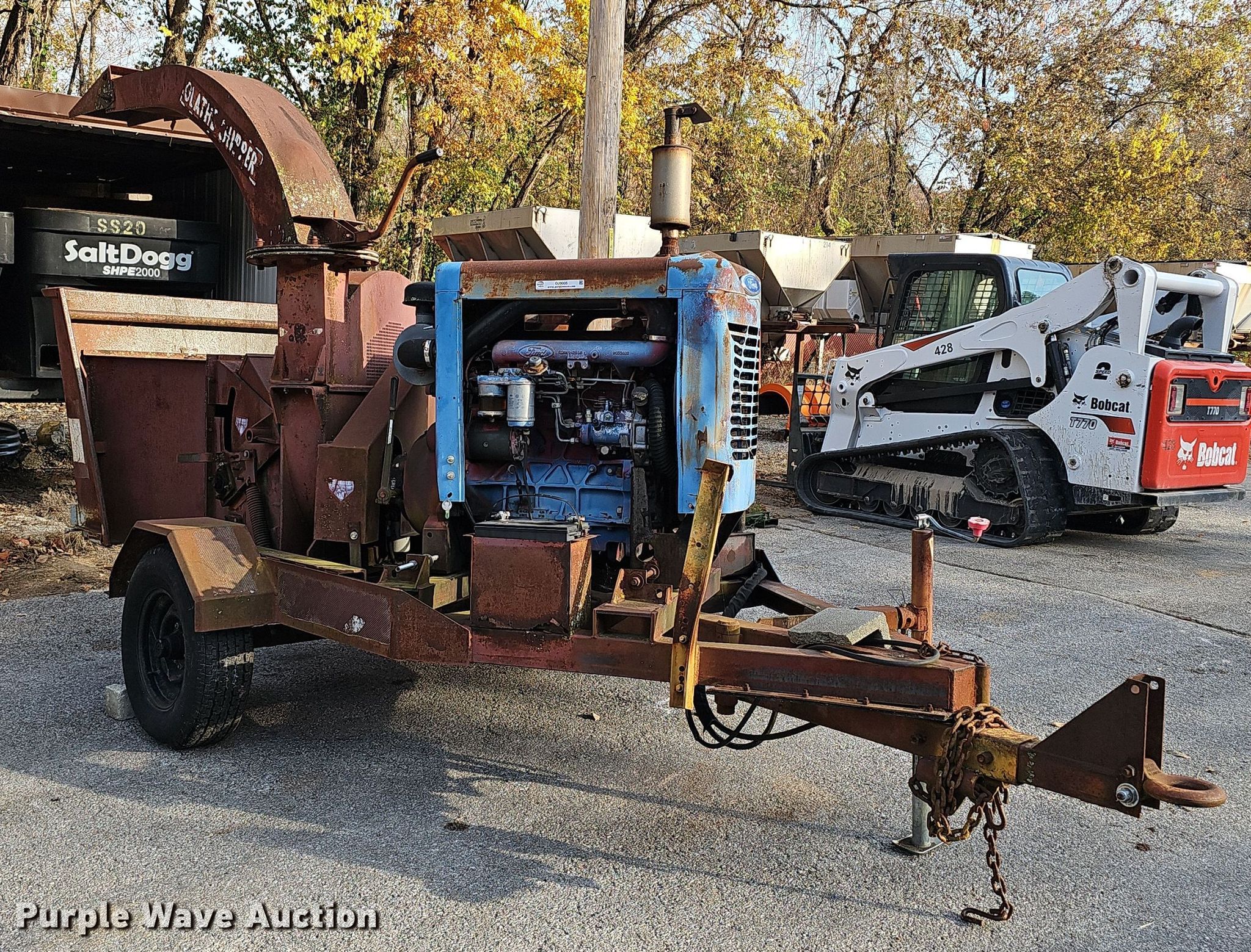 Ford Olathe Chipper 986 wood chipper in Branson, MO | Item OJ9005