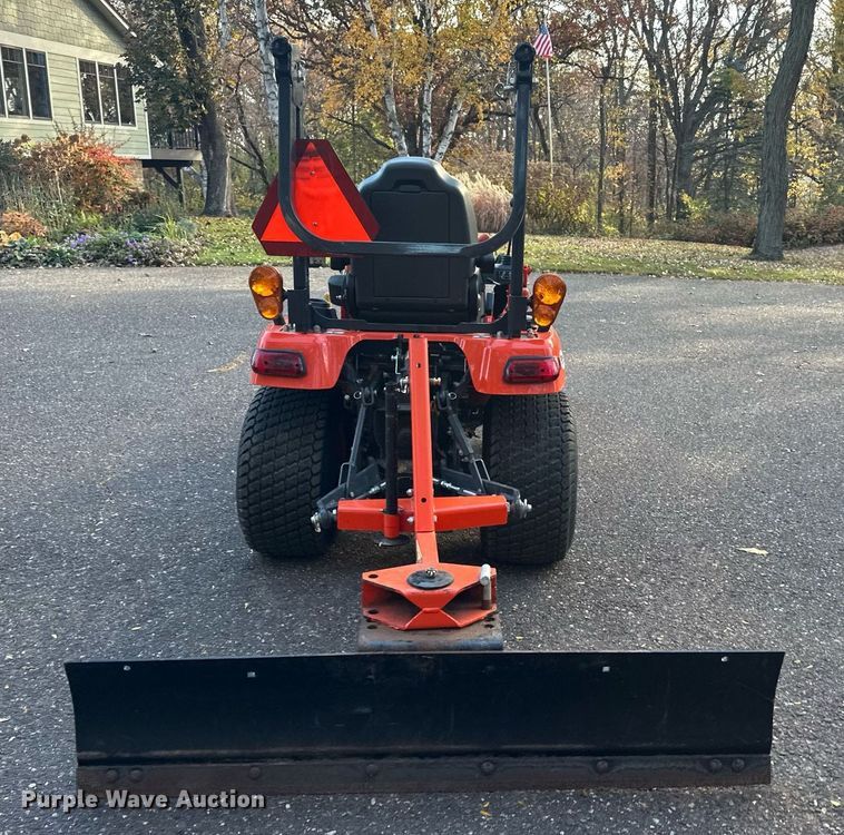 image for item DN0828 Kubota BX2370 MFWD tractor