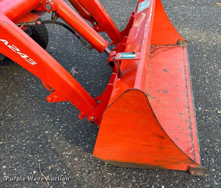 image for item DN0828 Kubota BX2370 MFWD tractor