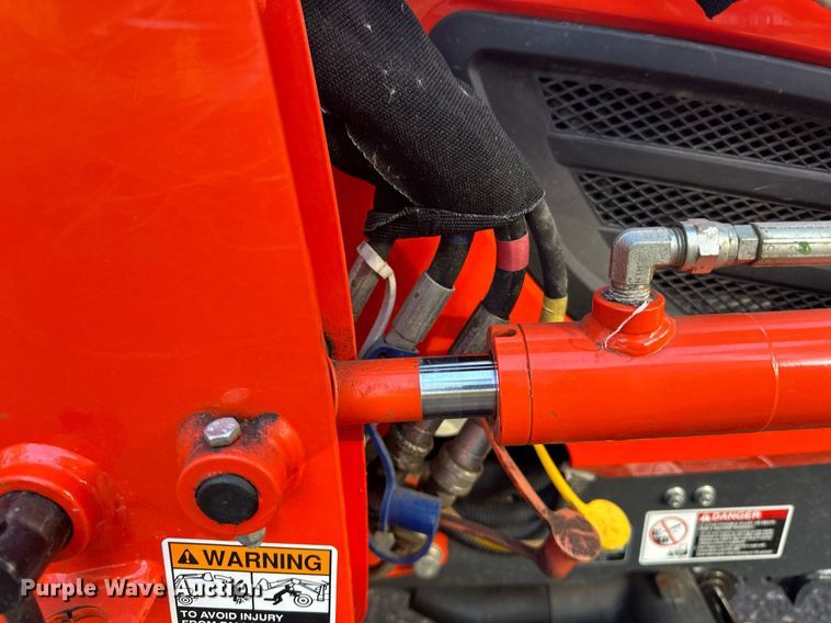 image for item DN0828 Kubota BX2370 MFWD tractor