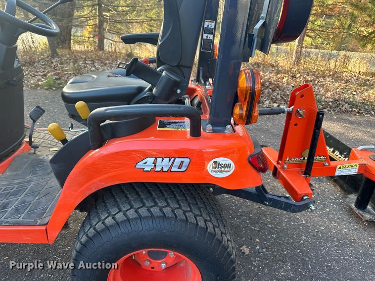 image for item DN0828 Kubota BX2370 MFWD tractor