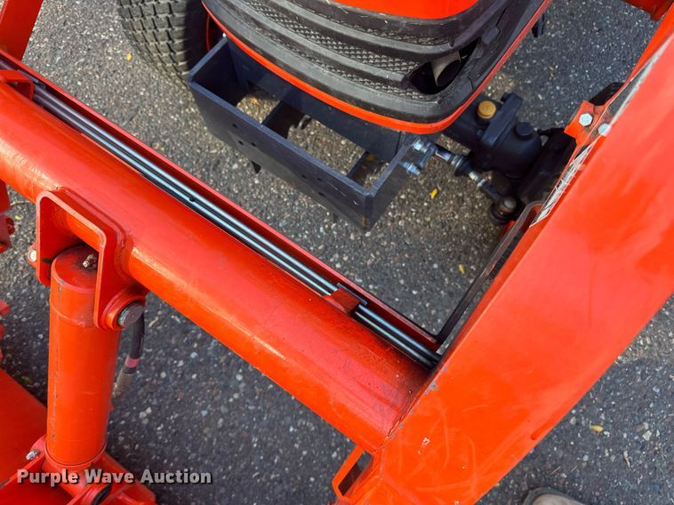 image for item DN0828 Kubota BX2370 MFWD tractor