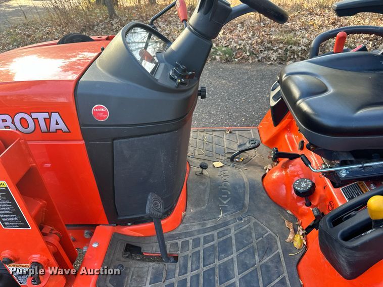 image for item DN0828 Kubota BX2370 MFWD tractor