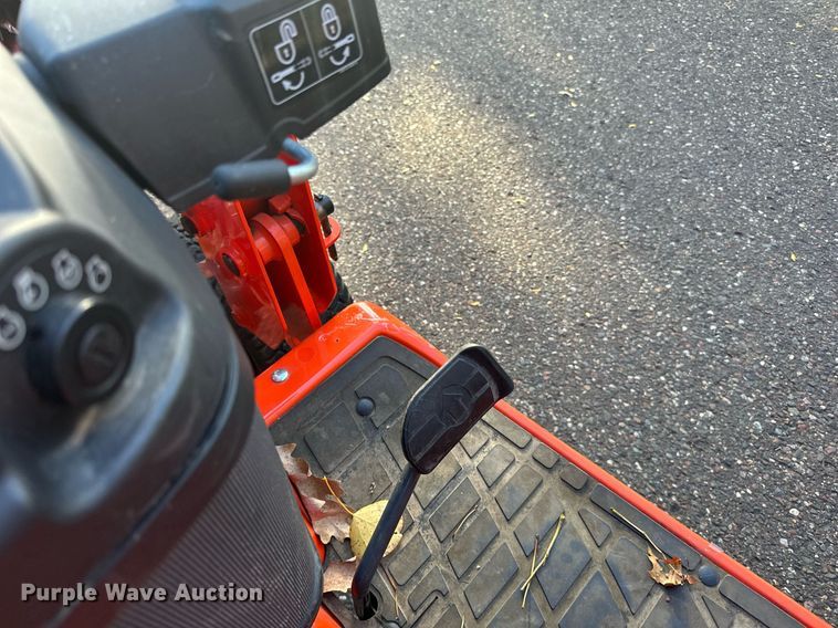 image for item DN0828 Kubota BX2370 MFWD tractor