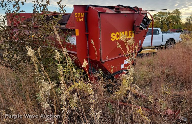 image for item DN3598 Schuler SRM 254 feed wagon