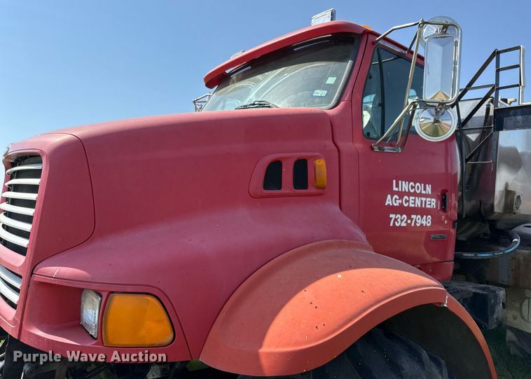 image for item DO2553 1999 Sterling applicator truck