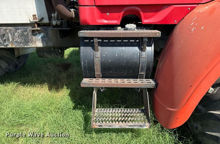 image for item DO2553 1999 Sterling applicator truck