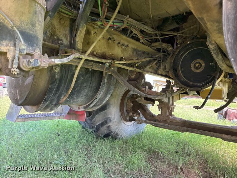 image for item DO2553 1999 Sterling applicator truck