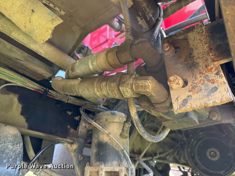 image for item DO2553 1999 Sterling applicator truck