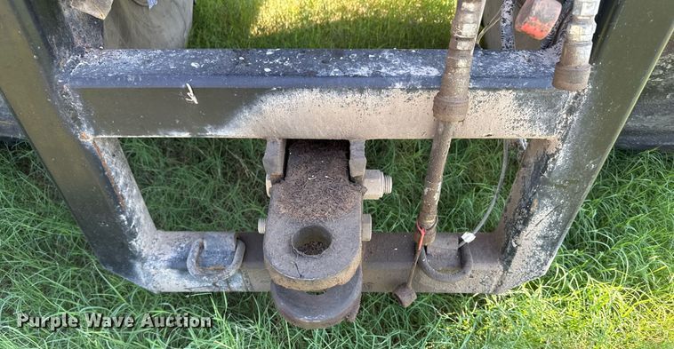 image for item DO2553 1999 Sterling applicator truck