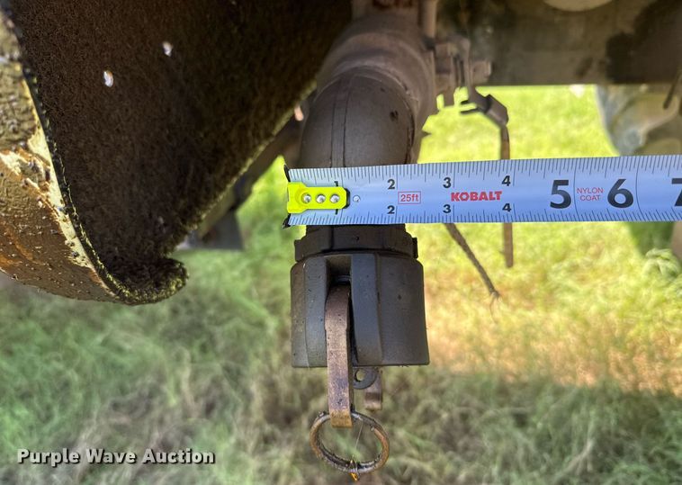 image for item DO2553 1999 Sterling applicator truck