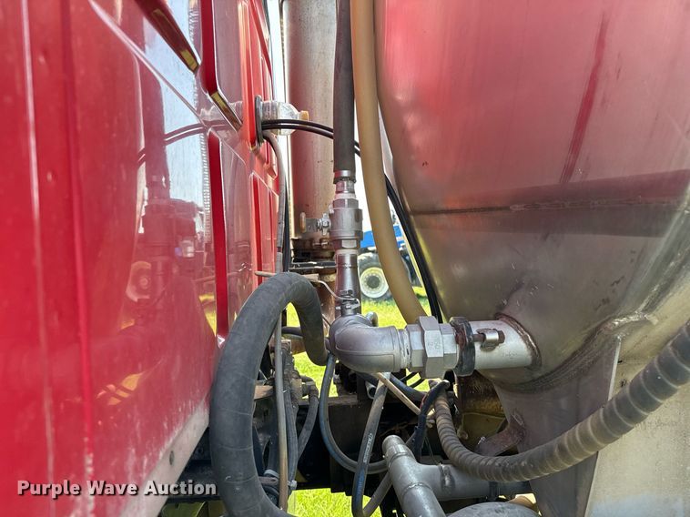 image for item DO2553 1999 Sterling applicator truck