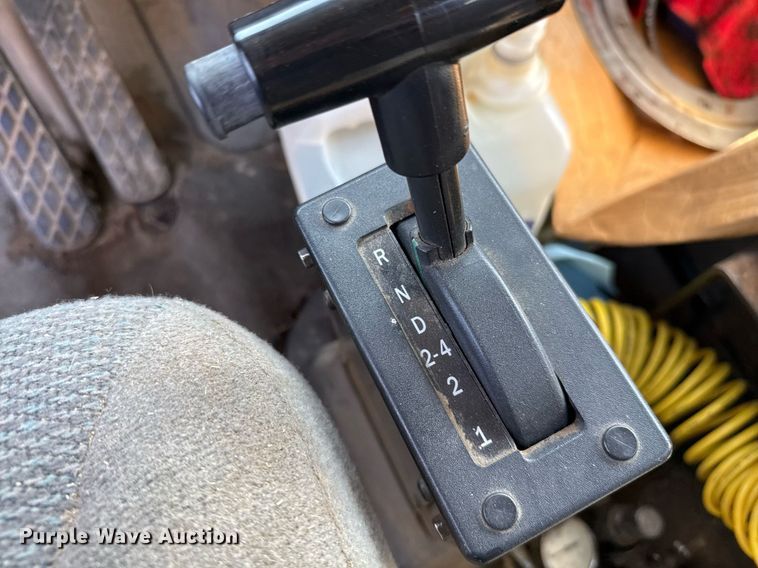 image for item DO2553 1999 Sterling applicator truck