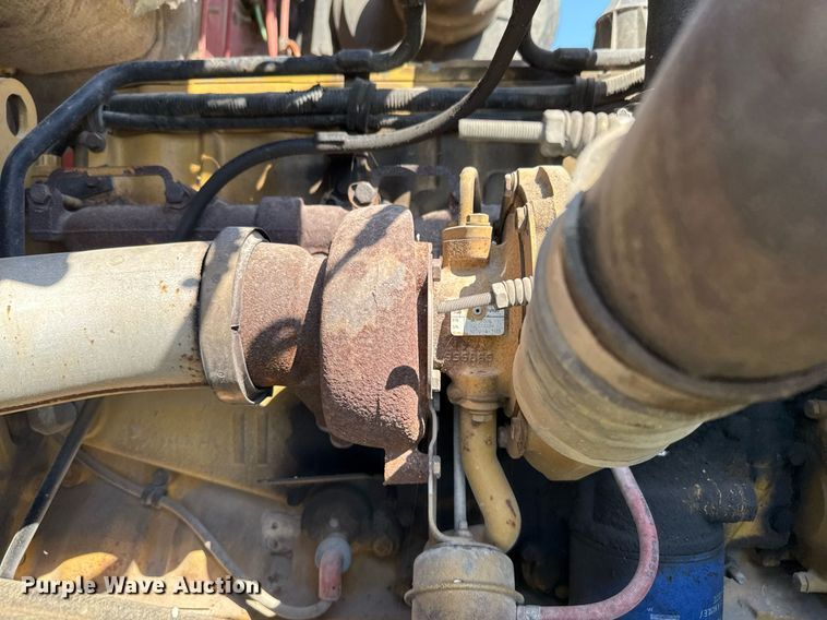 image for item DO2553 1999 Sterling applicator truck