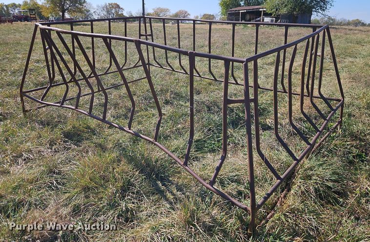 image for item DT7531 (2) hay bale feeders