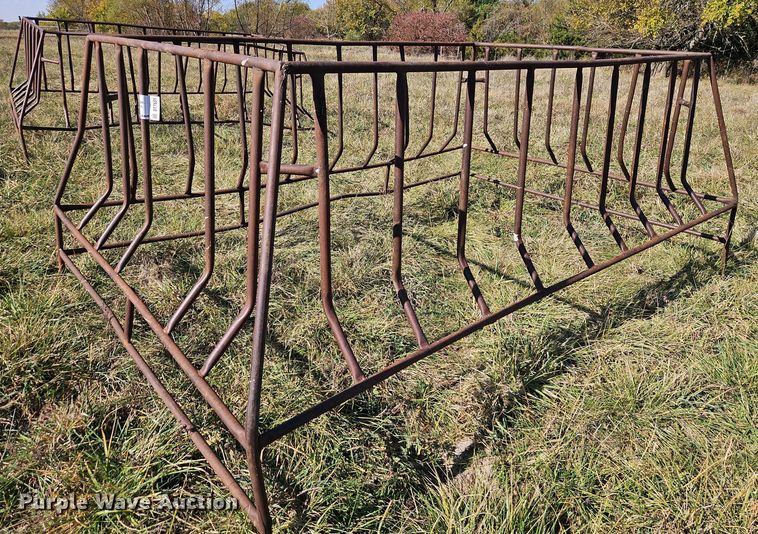 image for item DT7531 (2) hay bale feeders