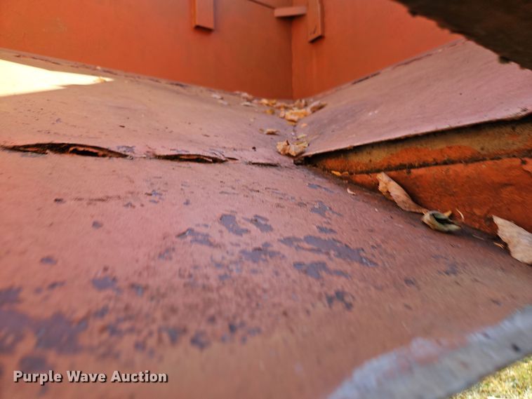 image for item DT7533 Gravity wagon