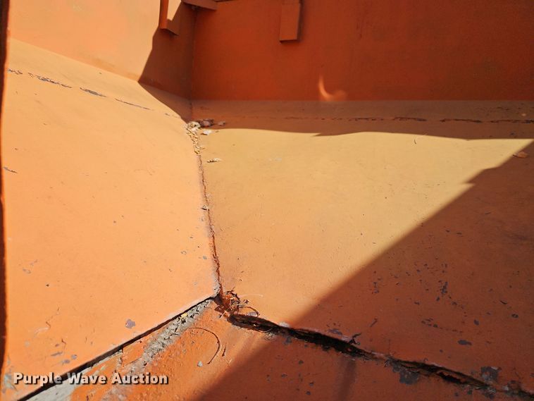 image for item DT7533 Gravity wagon