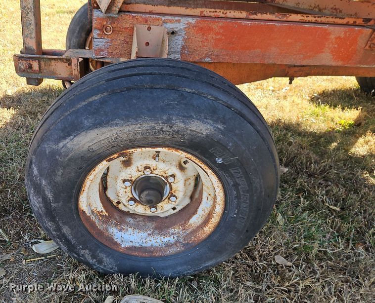 image for item DT7533 Gravity wagon